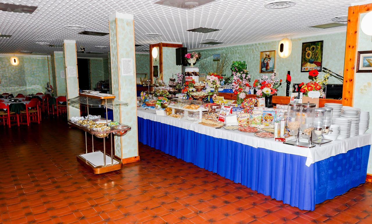 ריולו טרמה Hotel Cristallo מראה חיצוני תמונה