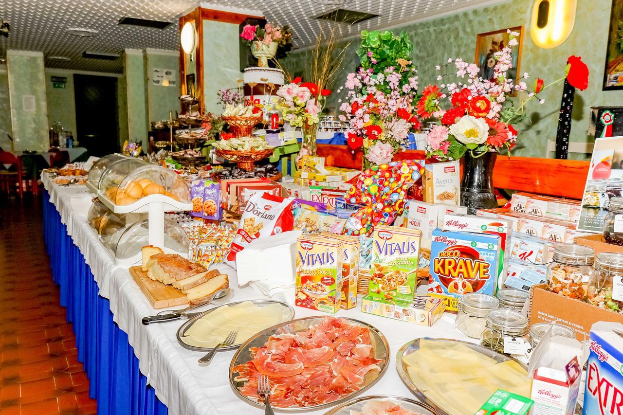 ריולו טרמה Hotel Cristallo מראה חיצוני תמונה