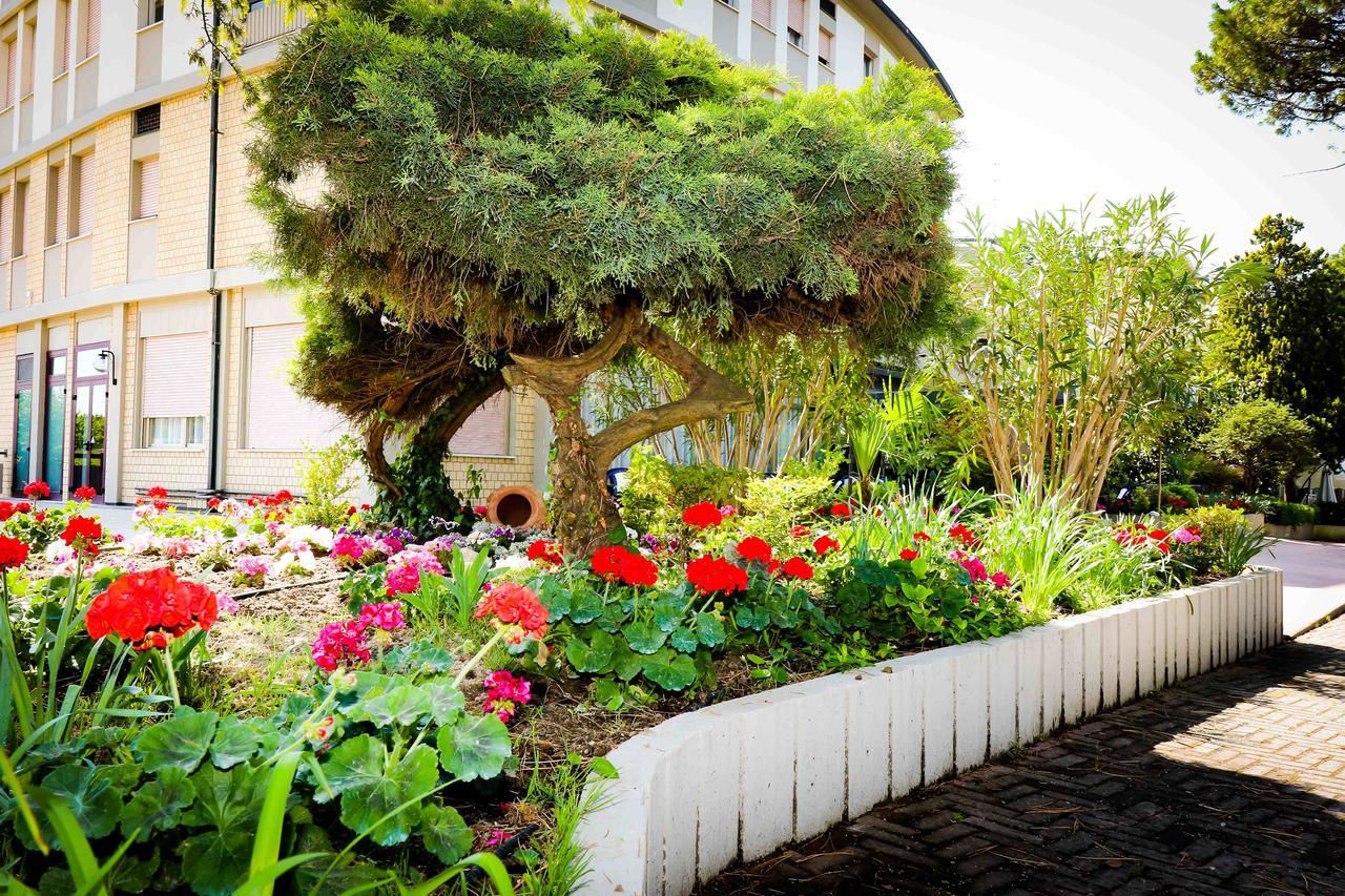 ריולו טרמה Hotel Cristallo מראה חיצוני תמונה