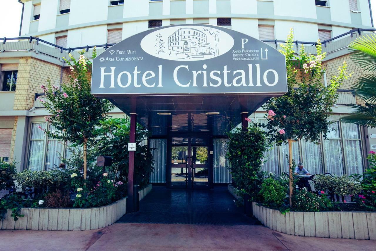 ריולו טרמה Hotel Cristallo מראה חיצוני תמונה